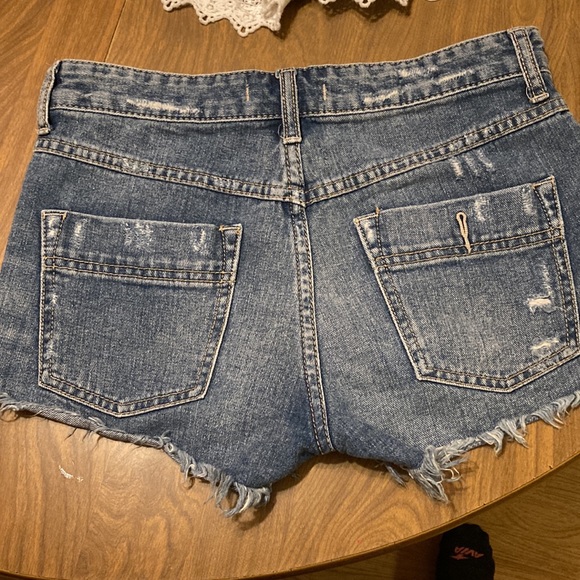 Free People Shorts - Picture 3 of 7